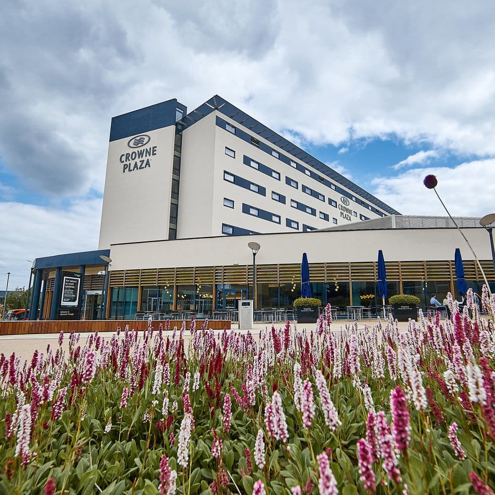 crown-plaza.jpg